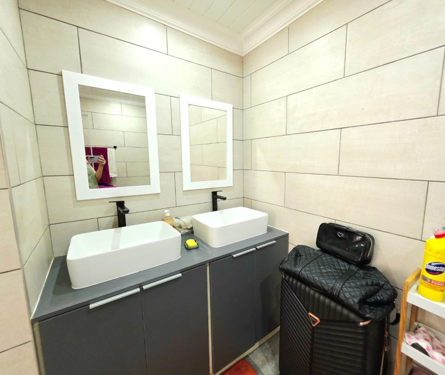 4 Bedroom Property for Sale in Generaal De Wet Free State